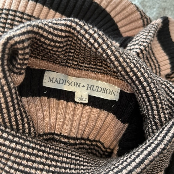 NWT Ribbed Striped Turtleneck Knit Maxi Dress - Picture 5 of 6